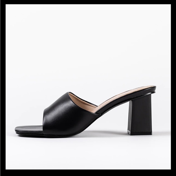 RAID Pia Wide-Fit black slide sandals with block heels - Picture 3 of 6